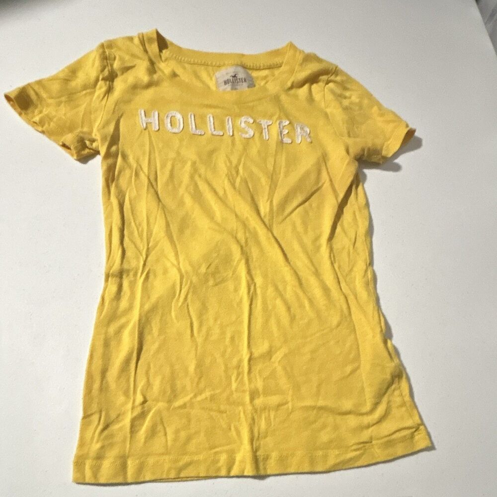 Hollister Women’s Yellow Solid Embroidered Logo Crew Neck Tee, Size S